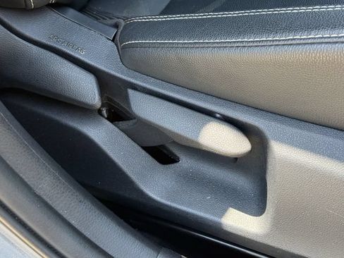 Used 2025 Toyota Camry SE FWD image 26