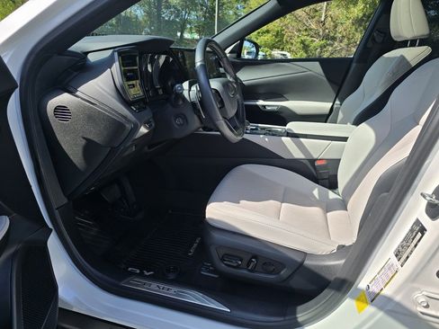 Used 2024 Lexus RX 350 image 16