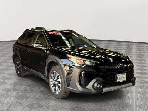 Used 2023 Subaru Outback Limited AWD/4WD image 2