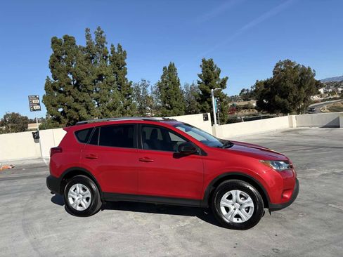 Used 2013 Toyota RAV4 LE image 34
