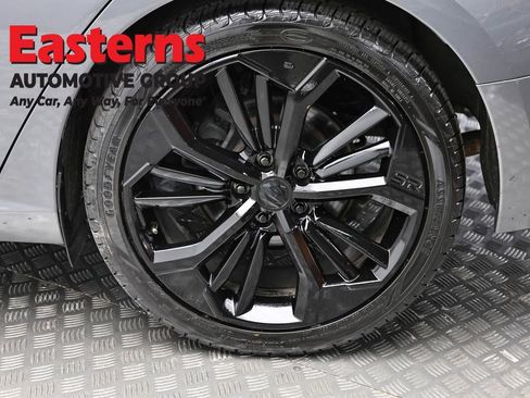 Used 2024 Nissan Altima 2.5 SR FWD image 8