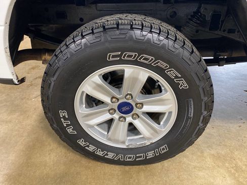 Used 2016 Ford F150 XLT image 16