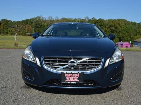Used 2013 Volvo S60 T5 image 2