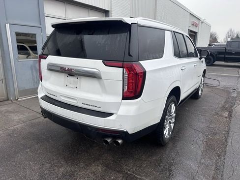 Used 2021 GMC Yukon Denali w/ Denali Premium Package image 5