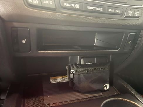 Used 2022 Honda Pilot TrailSport image 26