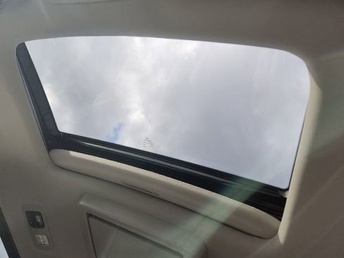 New 2026 Honda Odyssey Touring image 14