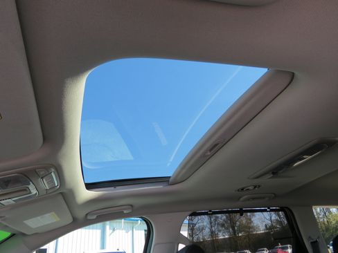 Used 2022 Kia Telluride EX w/ Towing Package image 19