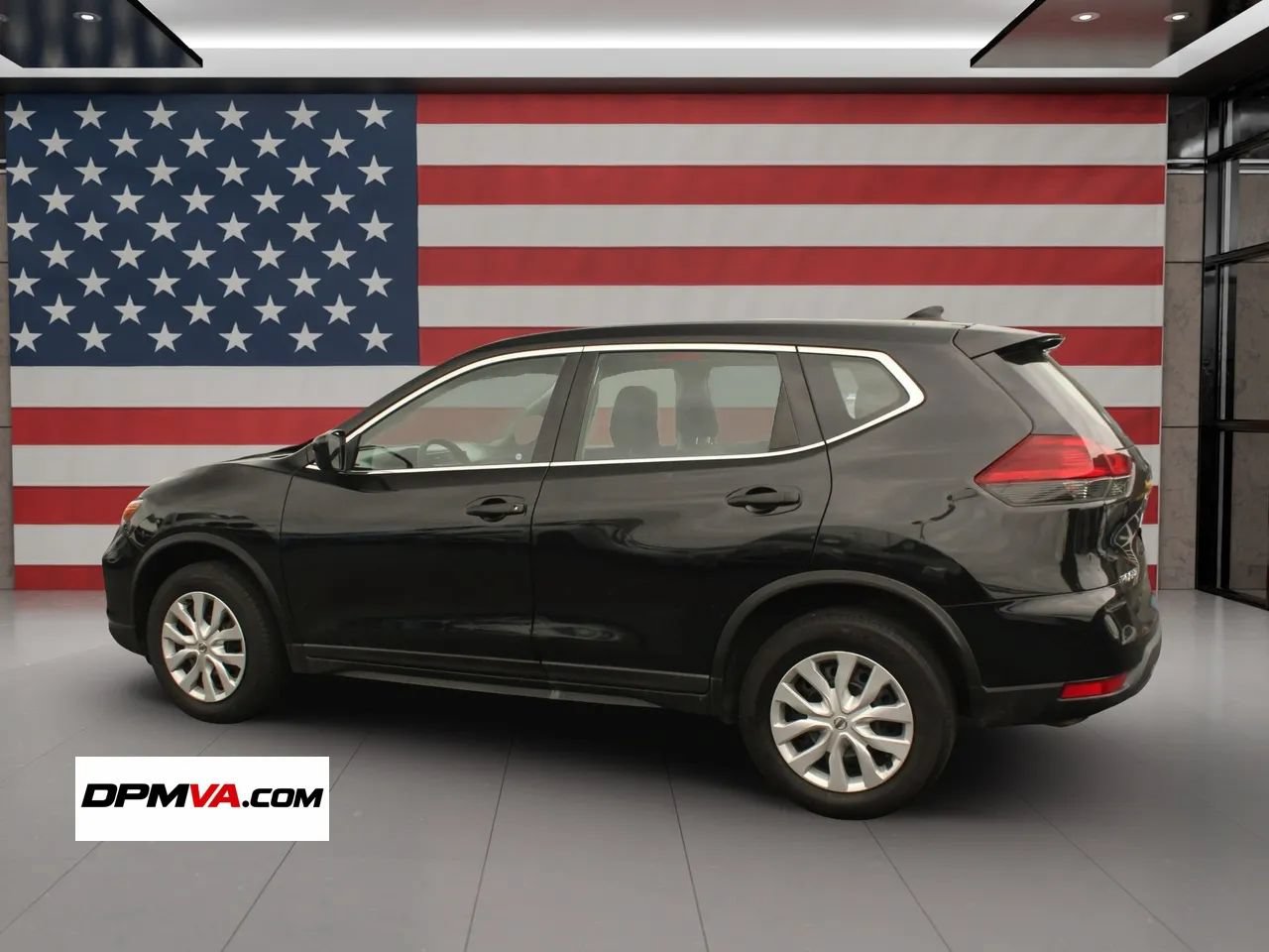 Used 2018 Nissan Rogue S AWD/4WD image 6