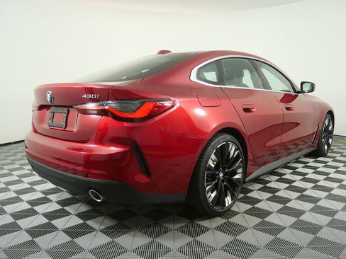 Used 2025 BMW 430i w/ Premium Package RWD image 3