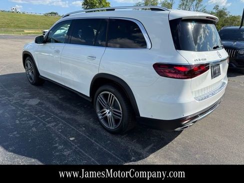 Used 2026 Mercedes-Benz GLS 450 4MATIC image 8