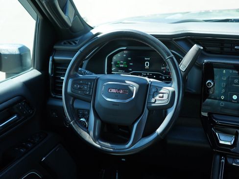 Used 2024 GMC Sierra 2500 AT4X AWD/4WD image 14
