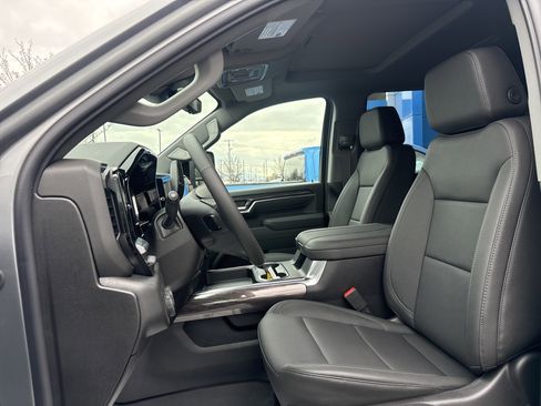 New 2026 Chevrolet Silverado 3500 LTZ w/ LTZ Convenience Package AWD/4WD image 12