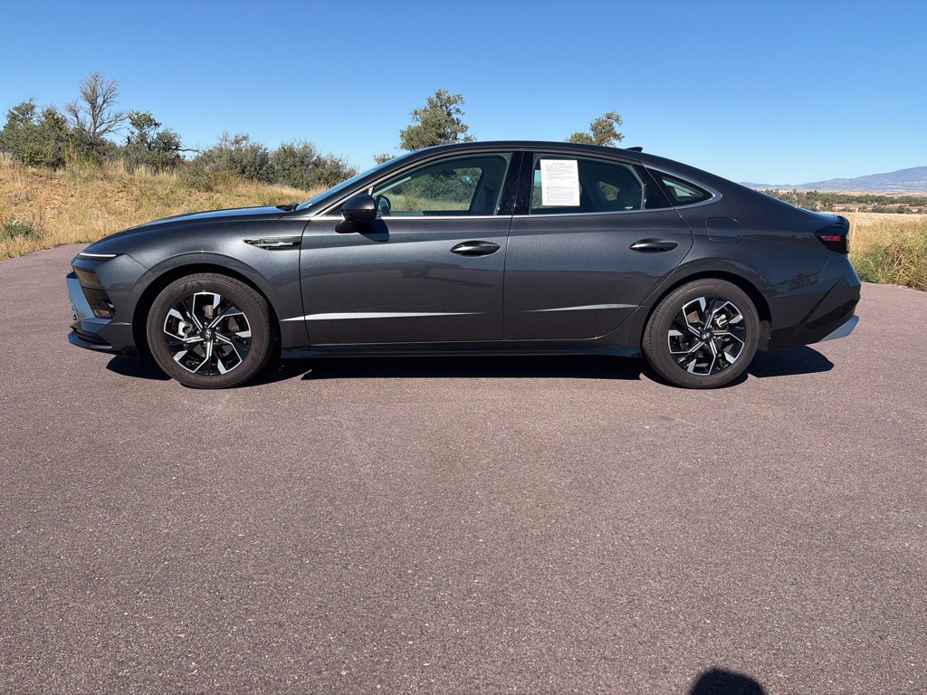 Certified 2025 Hyundai Sonata SEL FWD image 8