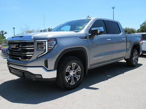Used 2026 GMC Sierra 1500 SLT AWD/4WD image 3