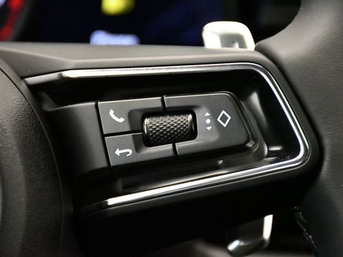 Certified 2025 Porsche Macan Turbo AWD/4WD image 27