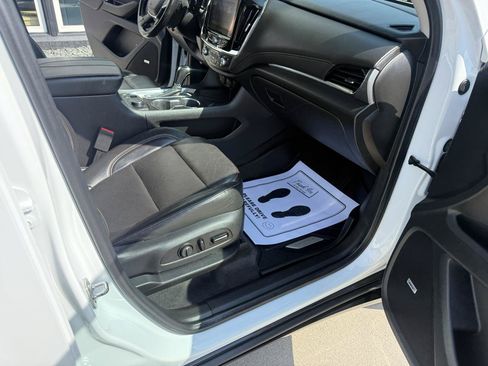 Used 2020 Chevrolet Traverse Premier w/ Redline Edition AWD/4WD image 15