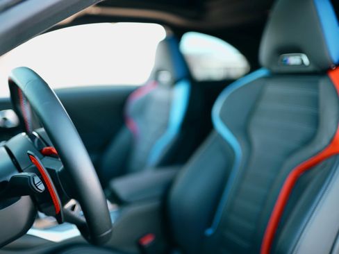 Used 2025 BMW M2 w/ Lighting Package image 31