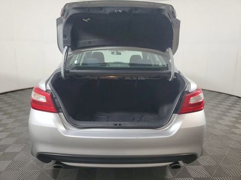 Used 2017 Nissan Altima 2.5 SV image 9