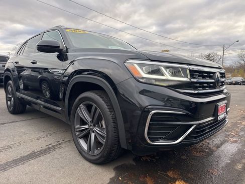 Used 2022 Volkswagen Atlas Cross Sport SEL R-Line image 3