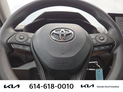 Used 2023 Toyota RAV4 LE FWD image 21