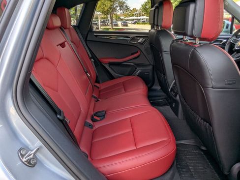 New 2026 Porsche Macan image 24