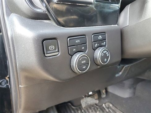 Certified 2022 Chevrolet Silverado 1500 LT image 17