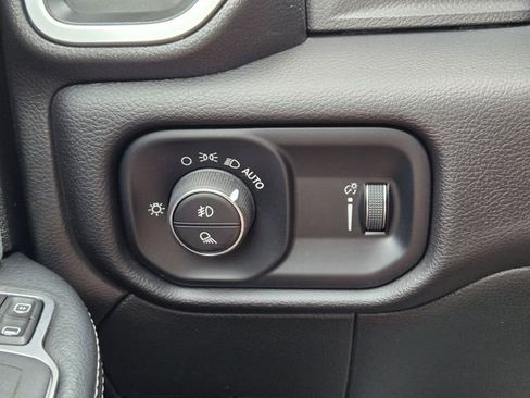 Used 2023 RAM 2500 Big Horn w/ Level 1 Equipment Group image 25