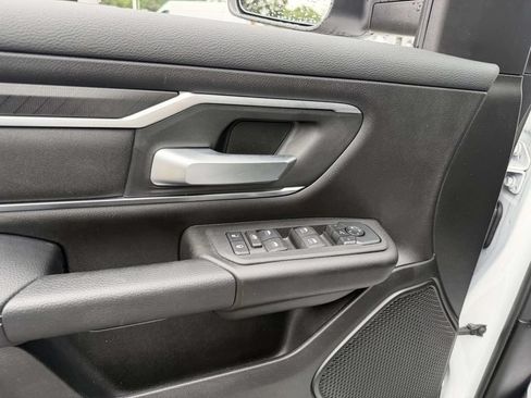 Used 2025 RAM 1500 Big Horn AWD/4WD image 24