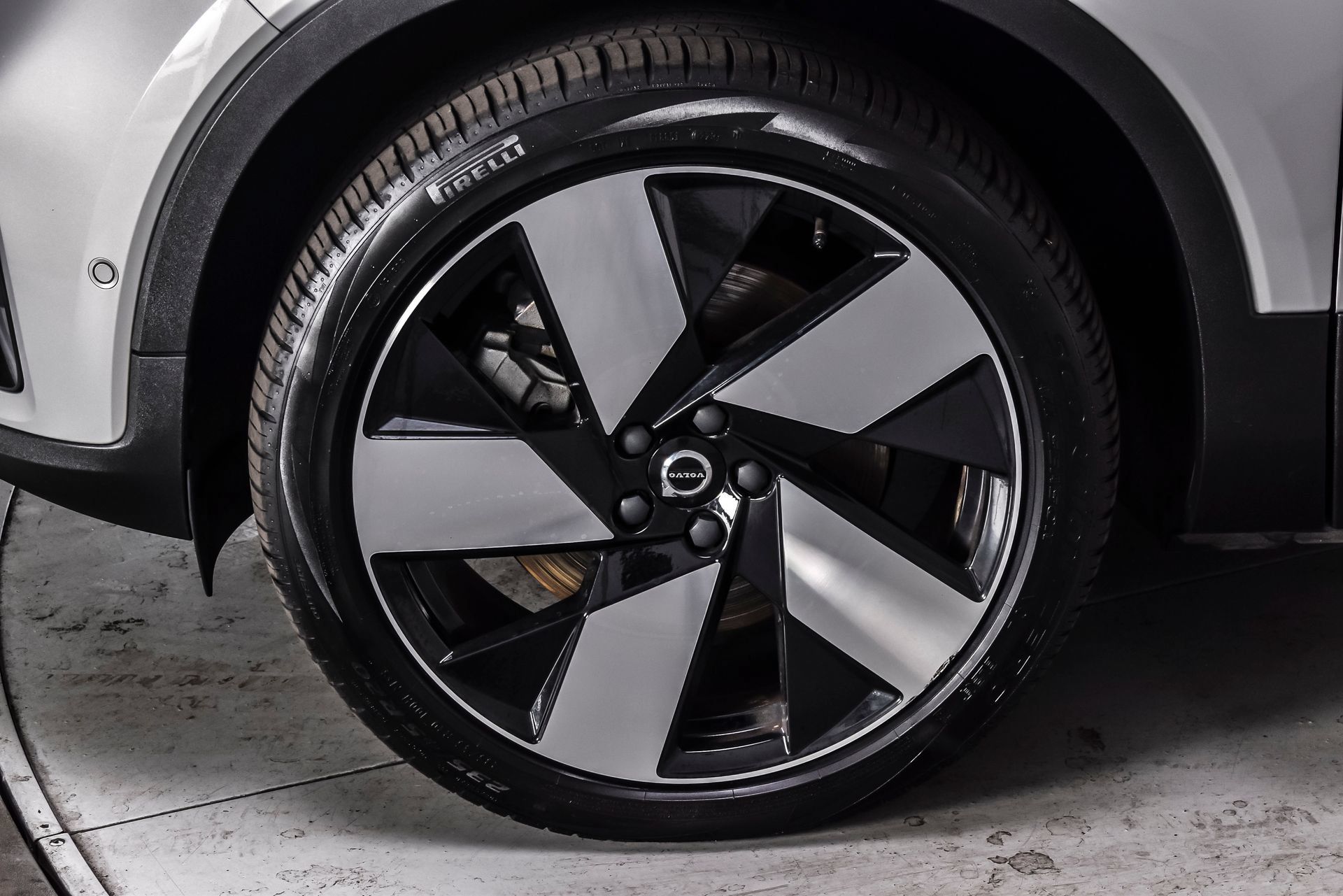 Used 2023 Volvo C40 P8 Recharge Ultimate w/ Protection Package Premier AWD/4WD image 11