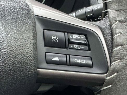 Used 2016 Subaru Forester 2.5i Touring w/ Eyesight & Navigation System image 23