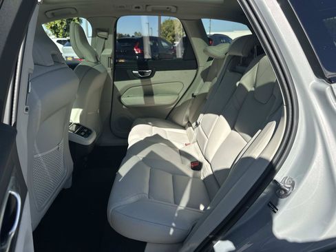 New 2026 Volvo XC60 B5 Ultra w/ Protection Package Premier image 17