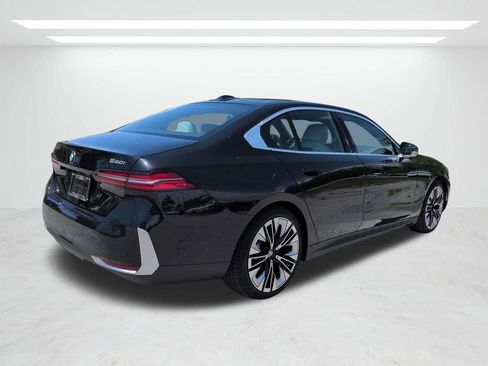 New 2027 BMW 530i RWD image 4