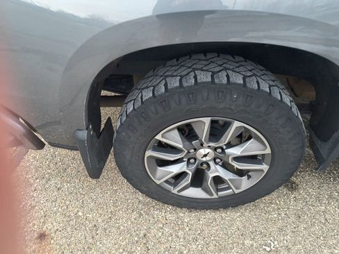 Used 2019 Chevrolet Silverado 1500 RST image 3