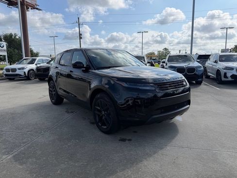 Used 2025 Land Rover Range Rover Evoque S AWD/4WD image 3