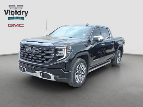Used 2024 GMC Sierra 1500 Denali Ultimate AWD/4WD image 3