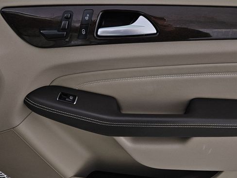 Used 2013 Mercedes-Benz ML 350 2WD image 30