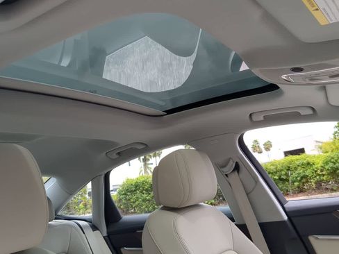 Used 2025 Audi A6 2.0T Premium image 19