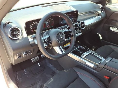 New 2026 Mercedes-Benz GLB 250 image 14