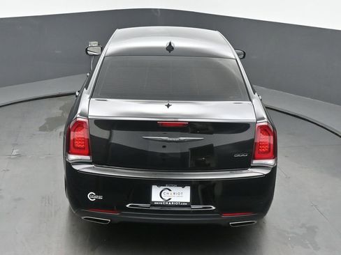 Used 2022 Chrysler 300 Touring w/ Sport Appearance Package RWD image 40