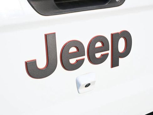 Used 2022 Jeep Gladiator Mojave w/ Cold Weather Group AWD/4WD image 27
