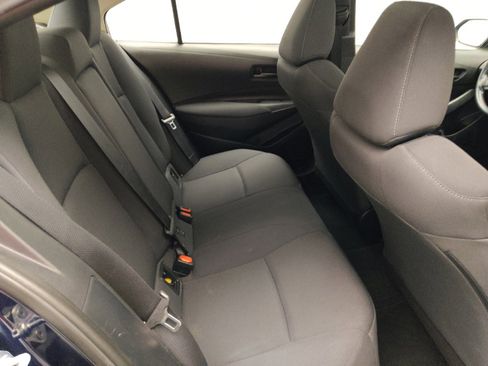 Used 2022 Toyota Corolla LE FWD image 19
