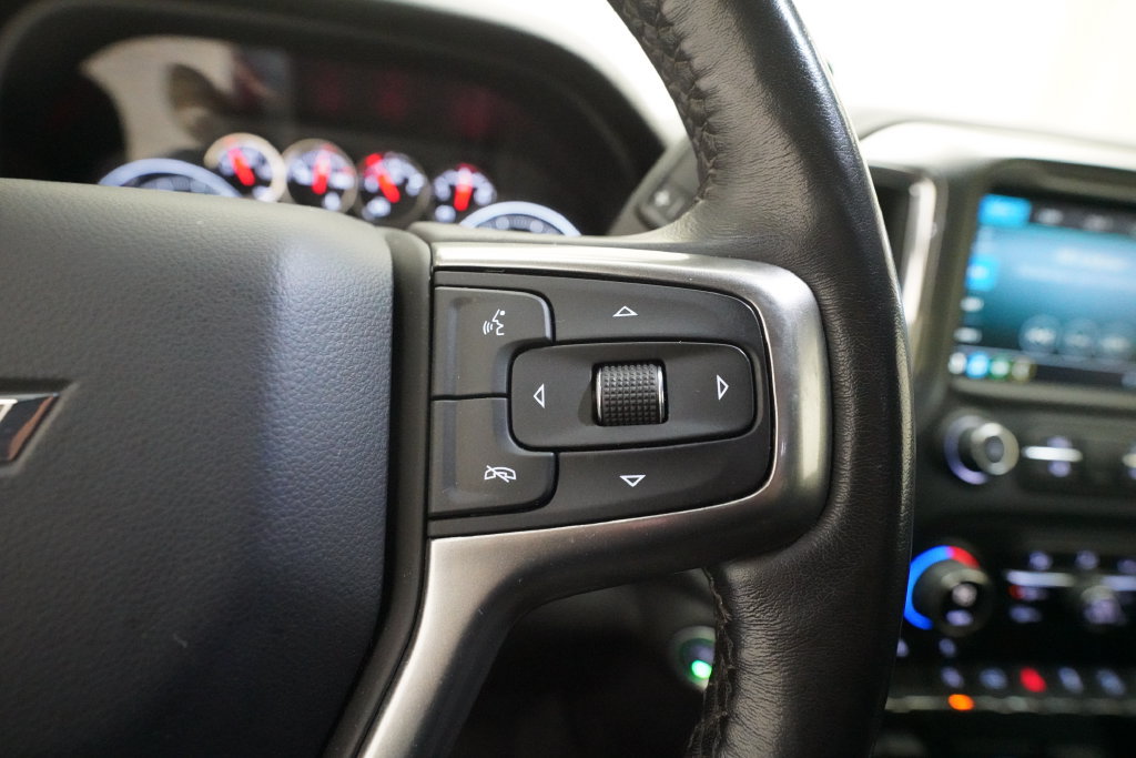 Used 2021 Chevrolet Silverado 1500 RST AWD/4WD image 18