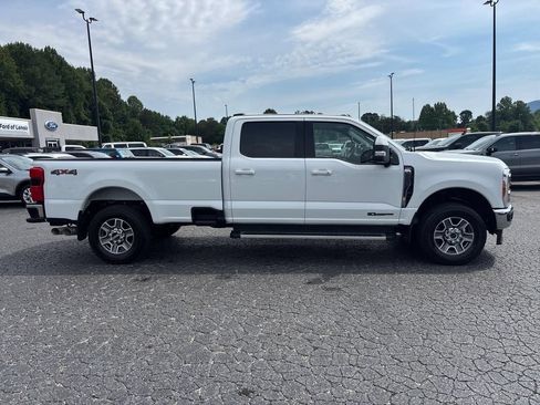 Used 2023 Ford F250 Lariat AWD/4WD image 9