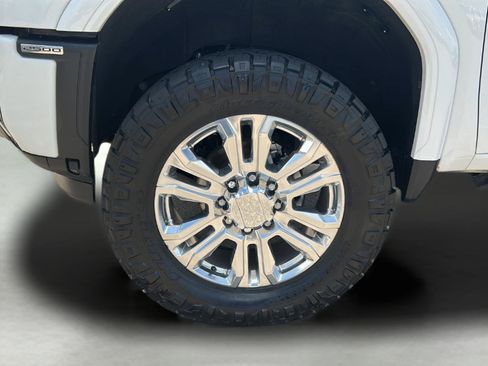 Used 2024 GMC Sierra 2500 AT4 w/ AT4 Premium Plus Package AWD/4WD image 31