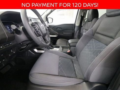New 2025 Nissan Frontier SV w/ SV Convenience Package image 9