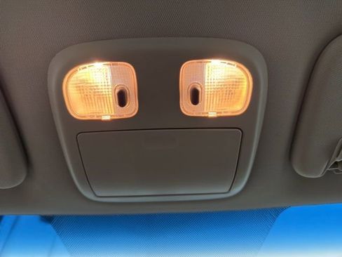 Used 2012 Ford Fusion SE image 36