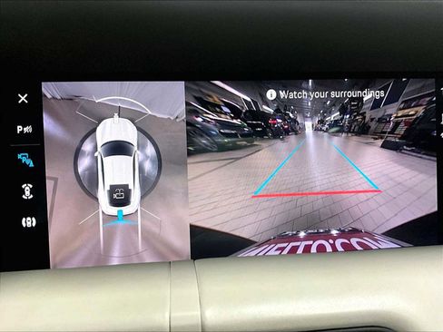 Used 2021 Porsche Taycan 4S w/ Premium Package image 21