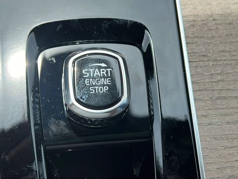 New 2026 Volvo XC90 B5 Core AWD/4WD image 28