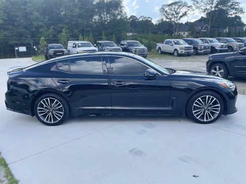 Used 2018 Kia Stinger Premium RWD image 11