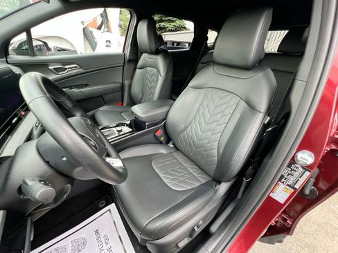 Certified 2025 Kia Sportage X-Line AWD/4WD image 11